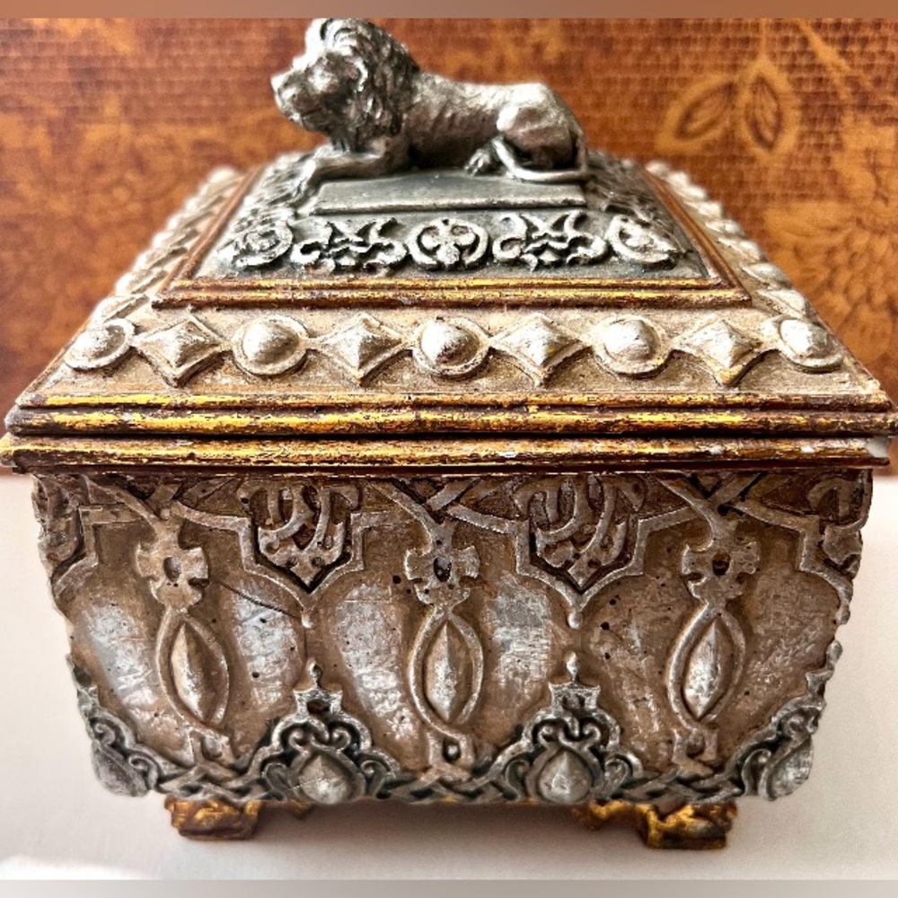 VTG Lion Decorated Footed Trinket Box Gold Silver Tone Accents. Hollywood Style.
